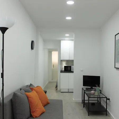 Principe Real - Nice And Cozy Private Apartment-3