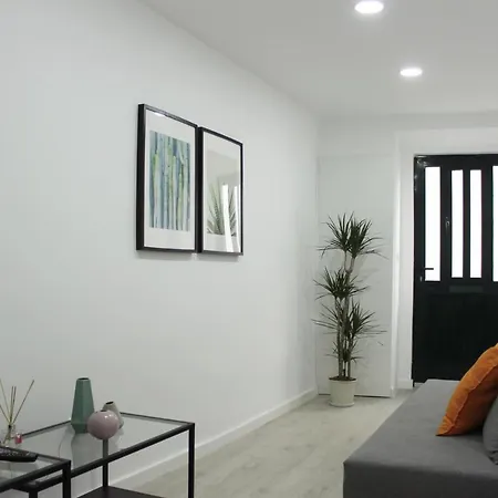 Principe Real - Nice And Cozy Private Apartment-2